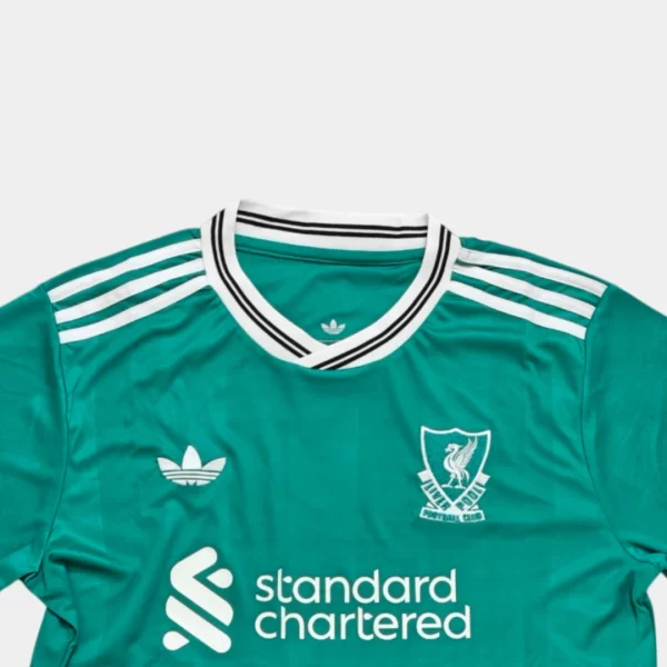 Liverpool 25/26 Alternativo